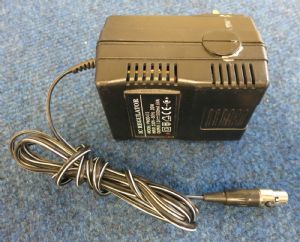 IC Regulator PW00415 UK 3-Pin AC Power Adapter Charger 6W 12V 500mA